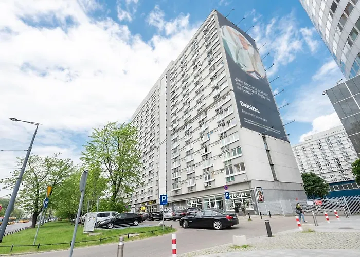 Metro Rondo Onz Yellow Apartment